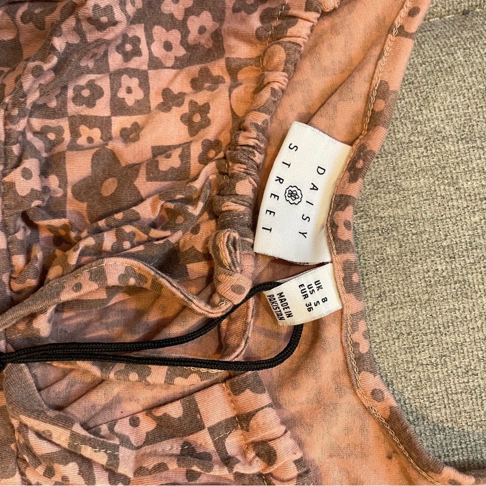 Daisy Street Floral Crop Top in Pink & Brown Urban Outfitters Size Small Women’s